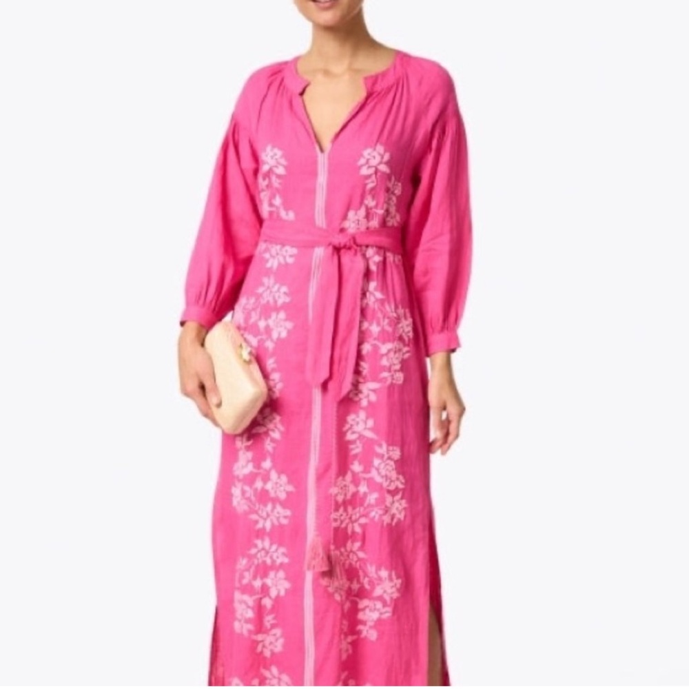 Ro’s Garden Pink Linen Embroidered Maxi Dress
SZ Medium